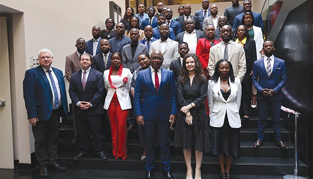 ANGOLA REGISTA MELHORIA CONTRA BRANQUEAMENTO DE CAPITAIS