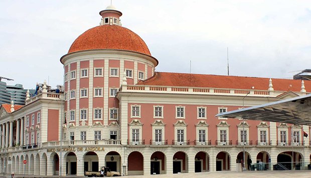 BNA EXCEDENTE DO  COMÉRCIO EXTERNO  CAIU EM 2023