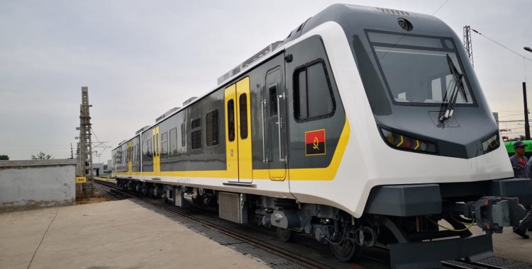ABERTA A CIRCULAR FERROVIÁRIA DO BUNGO PARA NOVO AEROPORTO