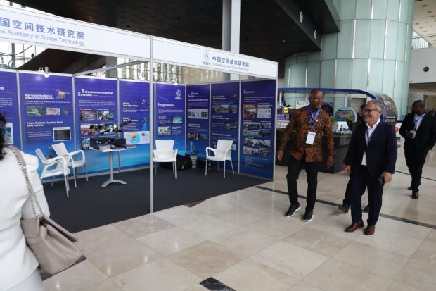 MAIS DE 28 EMPRESAS APRESENTAM SOLUÇÕES  TECNOLÓGICAS NA CONFERÊNCIA NEWSPACE AFRICA