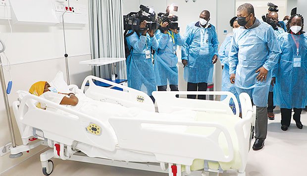 PRESIDENTE SATISFEITO COM  FUNCIONAMENTO DO COMPLEXO HOSPITALAR “D. ALEXANDRE”