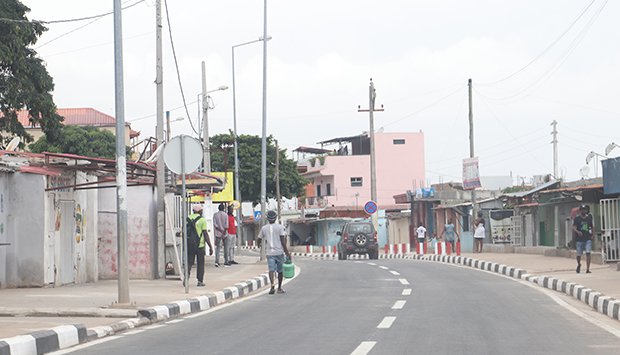 RUA DO LABORATÓRIO DE ENGENHARIA REABERTA AO TRÂNSITO RODOVIÁRIO