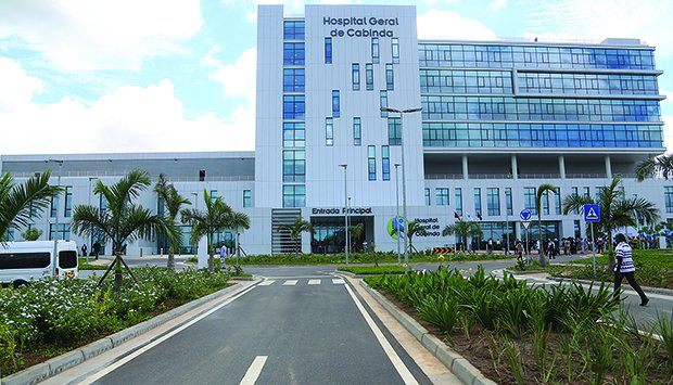 PRESIDENTE DA REPÚBLICA INAGURA  HOSPITAL GERAL DE CABINDA