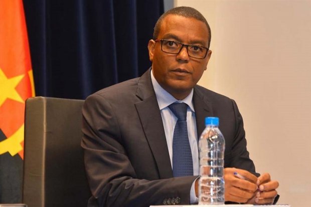 ANGOLA REDUZ IMPORTAÇÃO MENSAIS