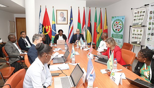 VICE-PRESIDENTE DA REPÚBLICA PROCEDE À ABERTURA DA REUNIÃO DOS MINISTROS DO AMBIENTE DA CPLP