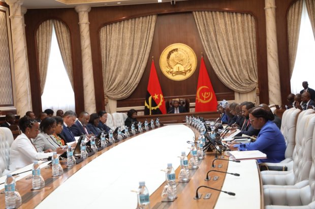 GOVERNO  APROVA NOVO SUBSÍDIO PARA PROFESSORES E AGENTES DE EDUCAÇÃO