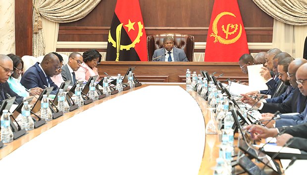 EXECUTIVO APROVA ESTRATÉGIA DE VISÃO FUTURA DO PAÍS