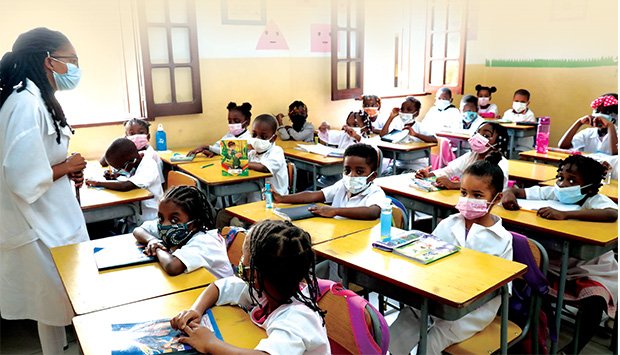 ADESÃO DE ALUNOS E PROFESSORES MARCOU RETORNODAS AULAS NO ENSINO GERAL