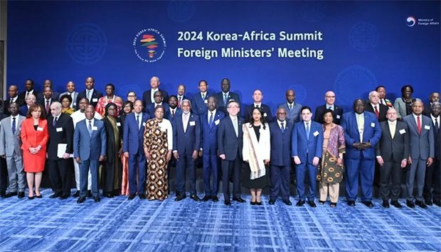 COREIA DO SUL E PAÍSES AFRIACANOS ESTABELECEM DIÁLOGO SOBRE MINERAIS CRÍTICOS