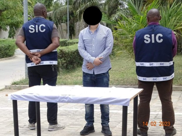 DETIDOS DEZ CIDADÃO POR TENTATIVA DE FURTO DE UM NAVIO DA SANONGOL COM DOCUMENTOS FALSOS