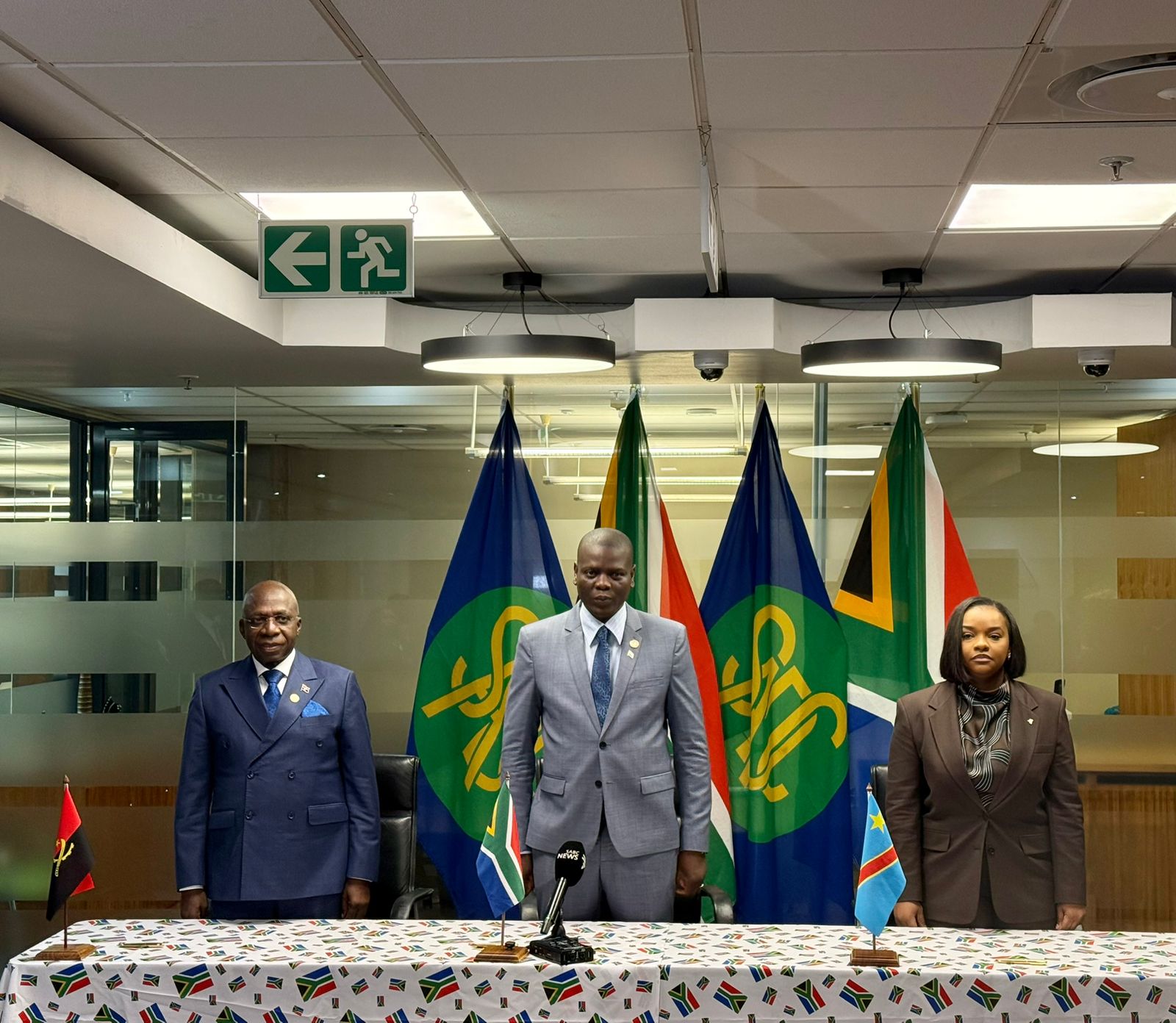 ANGOLA ASSINA MEMORANDO DE ENTENDIMENTO TRIPARTIDO EM PRETÓRIA