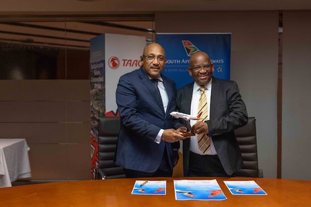 TAAG VOLTA  LIGAR ZIMBABWE E ZÂMBIA