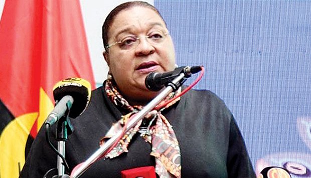 MINISTRA DO TRABALHO QUER  MAIS  RECURSOS NACIONAIS COLOCADOS NO SECTOR  DA INDÚSTRIA