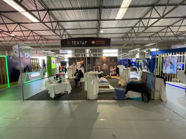 FÁBRICA TÊXTIL INICIA PRODUÇÃO COM MATÉRIA-PRIMA NACIONAL