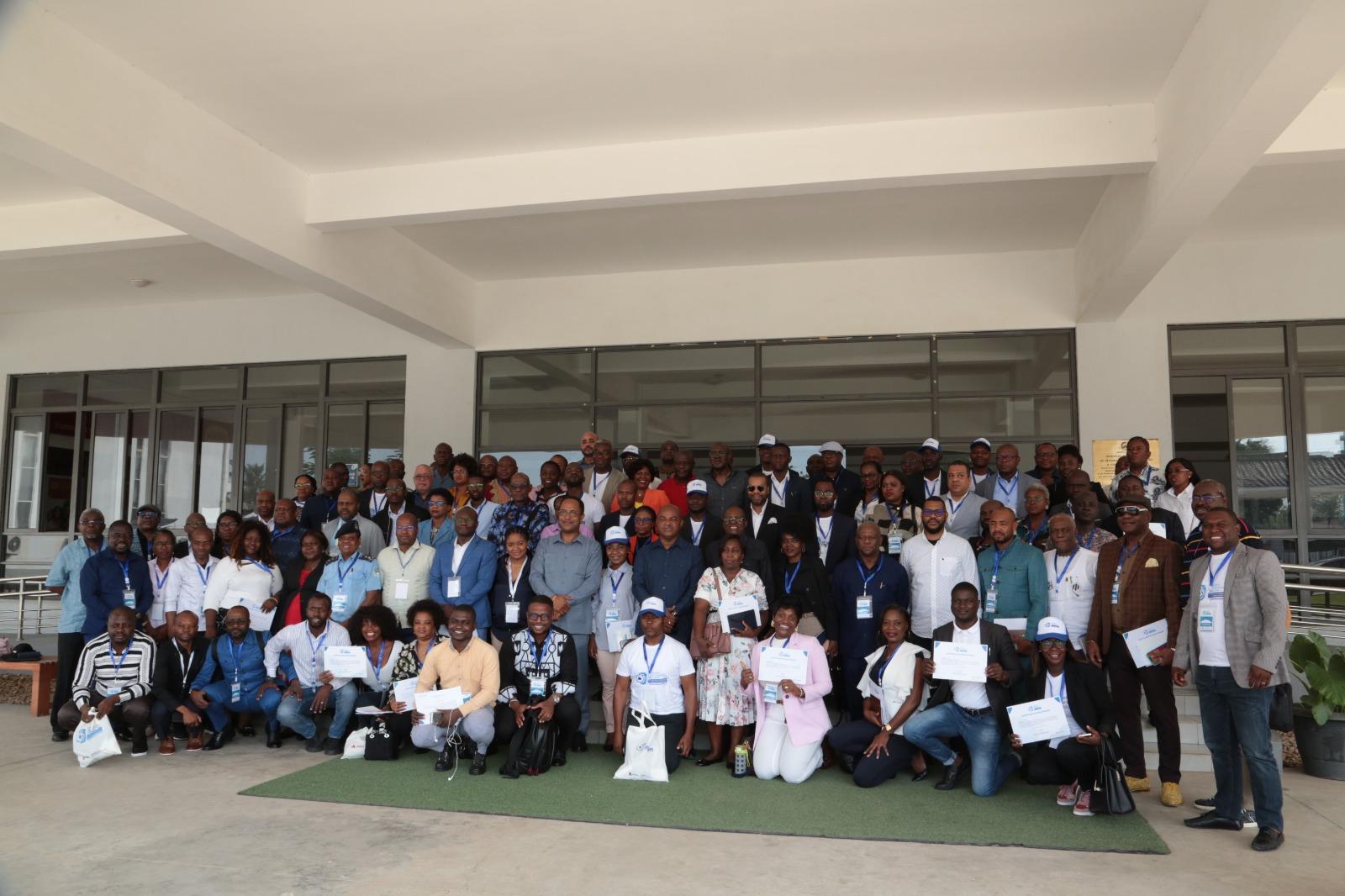 ADIDOS DE IMPRENSA ORIENTADOS A MOSTRAR A IMAGEM DE ANGOLA NOS SEGMENTOS CULTURAL E TURÍSTICO