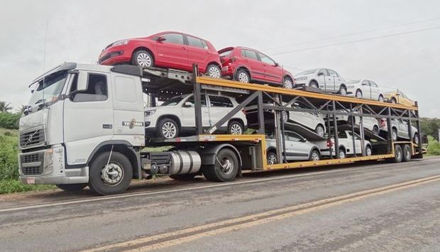 IMPORTADAS 15 MIL  VIATURAS  EM SEIS MESES