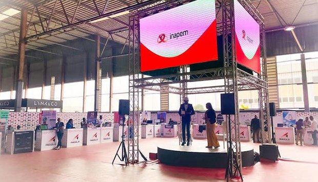 GOVERNO REÚNE GESTORES DAS GRANDES SUPERFÍCIES COMERCIAIS