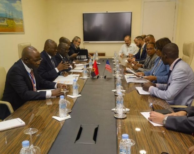 PROJECTOS ANUNCIADOS PELO PRESIDENTE JOE BIDEN ABORDADO EM LUANDA