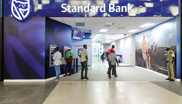 ESTADO ANGOLANO ANUNCIA VENDA DE 34  POR CENTO DO STANDARD BANK  DE ANGOLA