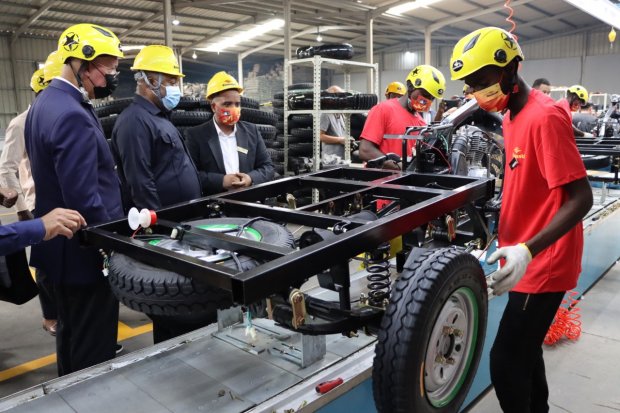 PAÍS GANHA FÁBRICA DE  MOTORIZADAS