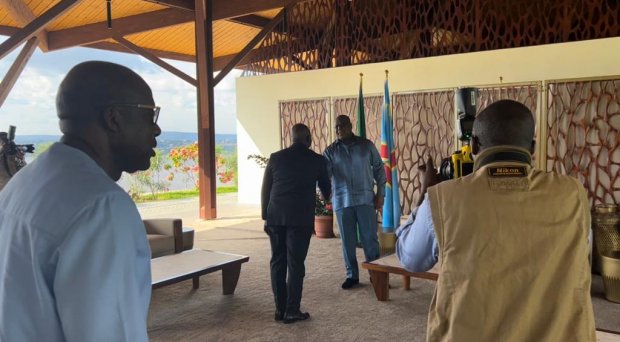 TÉTE ANTÓNIO  ABORDA COM PR FÉLIX  TSHISEKEDI  CLIMA DE TENSÃO ENTRE A RDC E O RUANDA