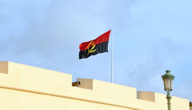 IIMPACTO DAS REFORMAS  COMEÇA A NOTAR-SE EM ANGOLA- OXFORD ECONOMICS