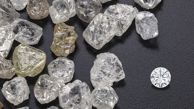 ANGOLA FAZ PARTE  DOS DEZ MAIORES PRODUTORES MUNDIAIS DE DIAMANTES
