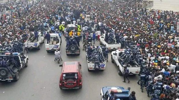 UMA MORTE E VÁRIOS FERIDOS MARCARAM O FUNERAL DE NAGRELHA