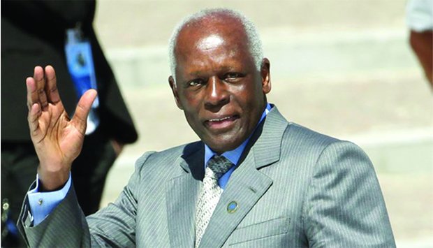 JOSÉ EDUARDO DOS SANTOS CONTRIBUIU PARA PAZ E RECONSTRUÇÃO NACIONAL