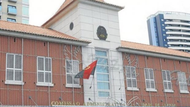 EXTINTA COMISSÃO ADMINISTRATIVA DO MUNICÍPIO DE LUANDA