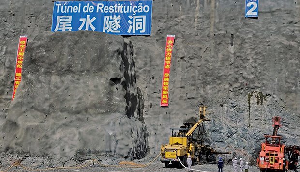 CACULO CABAÇA CONCLUI PRIMEIRA FASE DO DESVIO PROVISÓRIO DO RIO