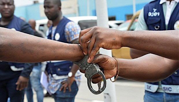 DETIDOS TRÊS INSPECTORES DA ANIESA POR TENTATIVA DE EXTORÇÃO A UM COMERCIANTE