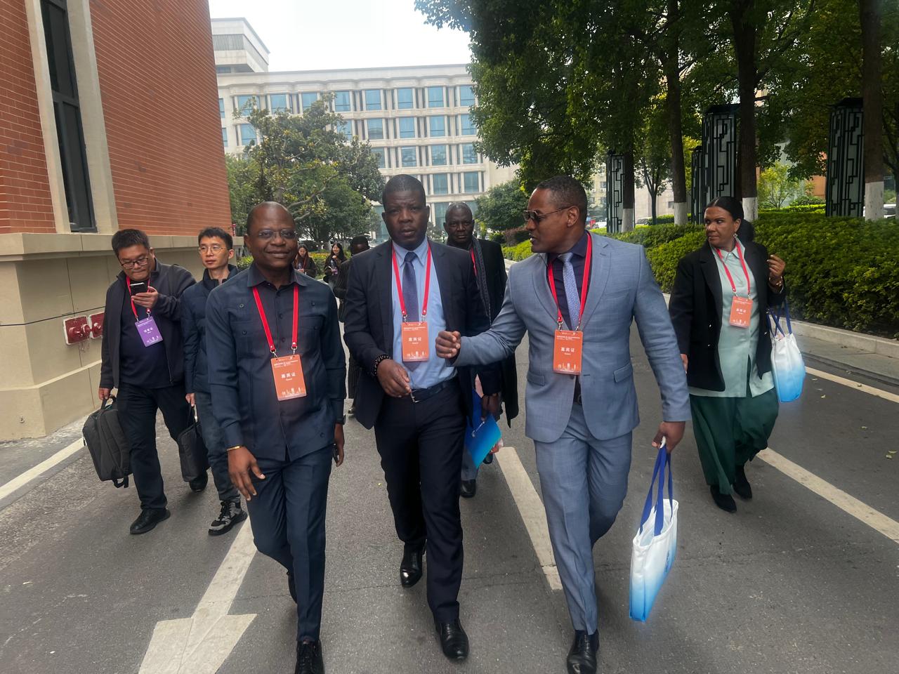 CHINA: PROFISSIONAIS DA COMUNICAÇÃO SOCIAL LUSÓFONOS PARTILHAM EXPERÊNCIA SOBRE TURISMO