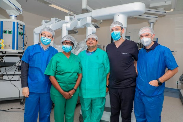 ANGOLA  REALIZA A PRIMEIRA CIRURGIA ROBOTIVA