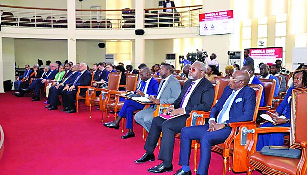 CRESCIMENTO ECONÓMICO DO PAÍS PRIORIZA FORMAÇÃO DE QUADROS COMO EIXO CRUCIAL