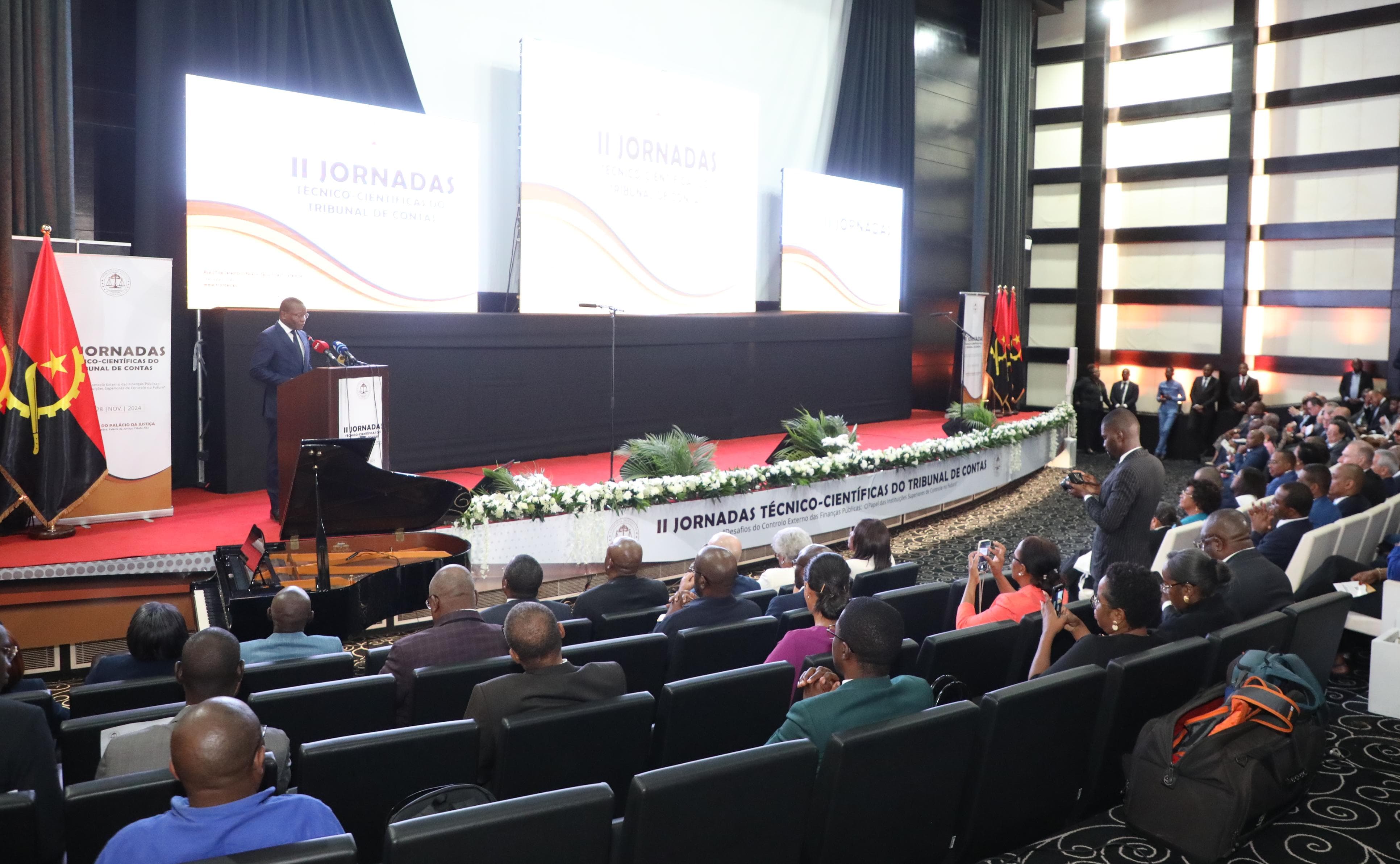 MINISTRO ADÃO DE ALMEIDA ABRE II JORNADAS TÉCNICO-CIENTÍFICAS DO TRIBUNALDE CONTAS
