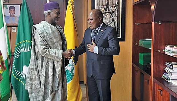 ANGOLA ASSUME PRESIDÊNCIA DA SADC NA NIGÉRIA