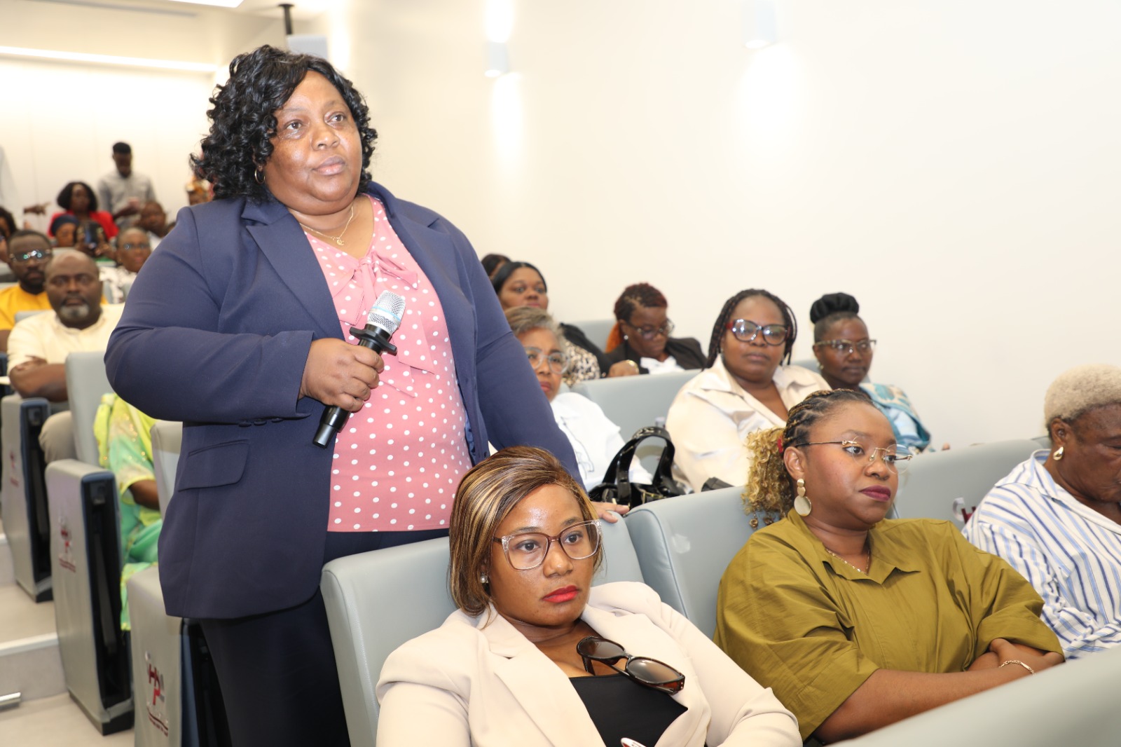 MINISTRA DA SAÚDE SÍLVIA LUTUCUTA PEDE MAIOR RIGOR NA GESTÃO DAS MATERNIDADES