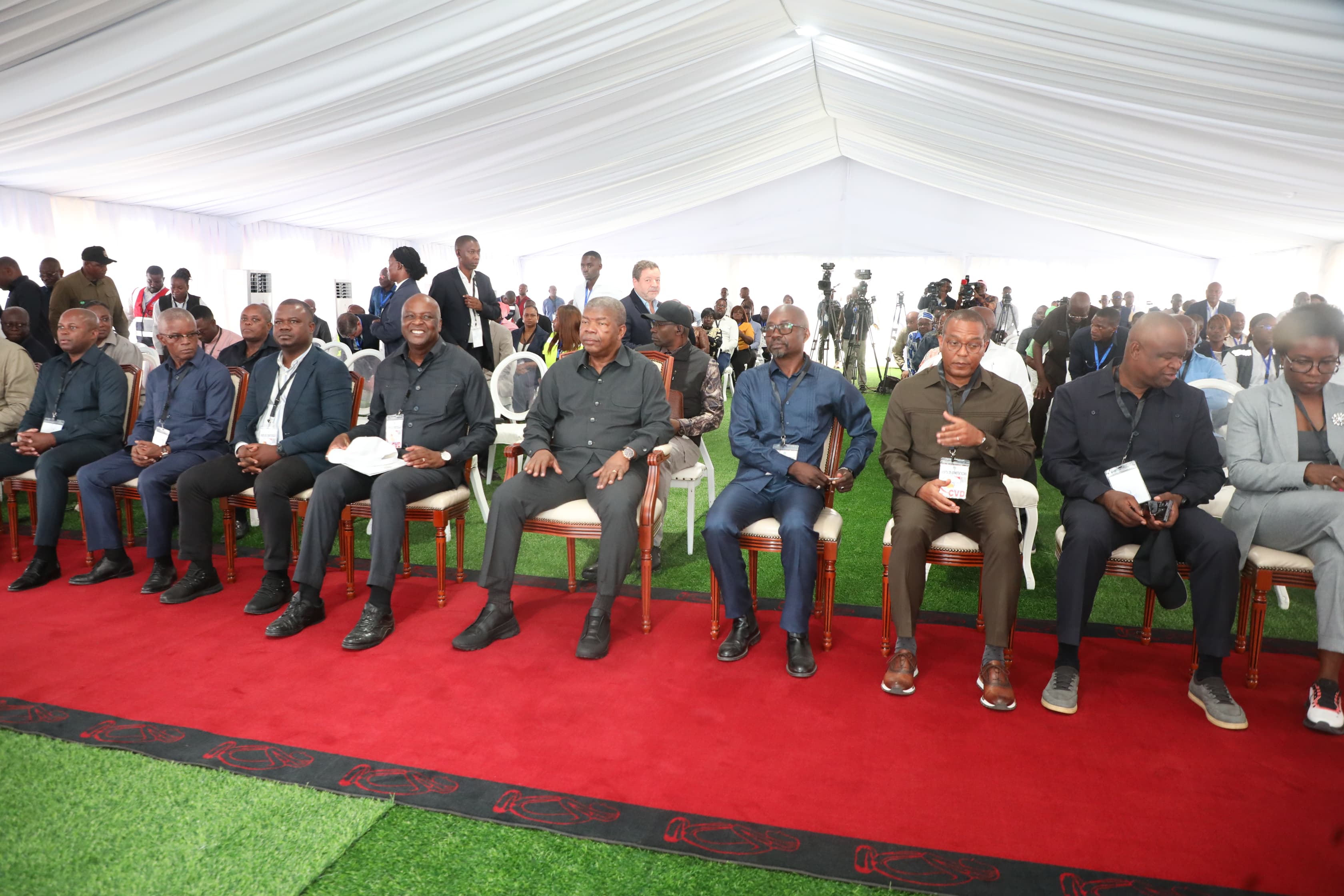 PRESIDENTE DA REPÚBLICA AVALIA ANDAMENTO DAS OBRAS PÚBLICAS DO ICOLO E BENGO