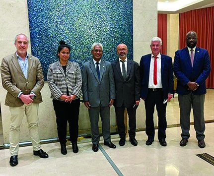 PRESIDÊNCIA DE ANGOLA SATISFAZ OS MEMBROS