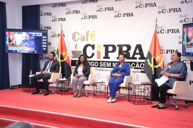 MAIS DE 75 MIL FUNCIONÁRIOS PÚBLICOS E AGENTES ADMINISTRATIVOS FORAM FORMADOS PELO MAPTSS