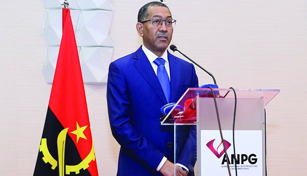 CONSTRUÇÃO DA REFINARIA DE CABINDA É PRIORIDADE DO EXECUTIVO