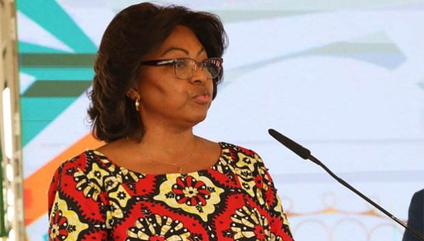 ANA DIAS LOURENÇO PEDE MAIS ATENÇÃO AOS JOVENS
