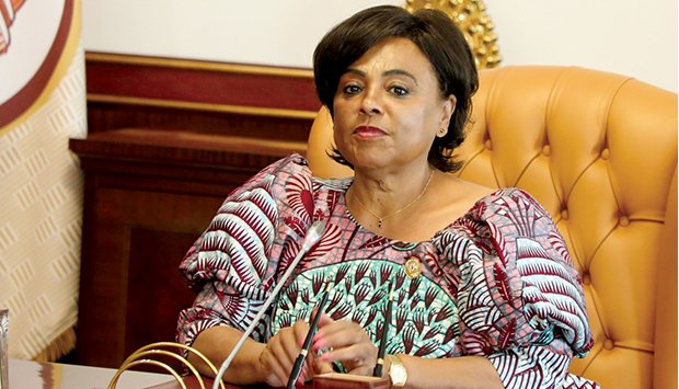 PRESIDENTE DA ASSEMBLEIA NACIONAL PARTICIPA  NO FÓRUM PARLAMENTAR DA SADC