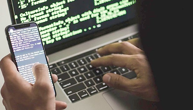 MAIORIA DE ABUSOS  SEXUAIS  OCORRE  POR VIA ONLINE