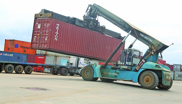 CHINA AUMENTA EXPORTAÇÃO COM ANGOLA