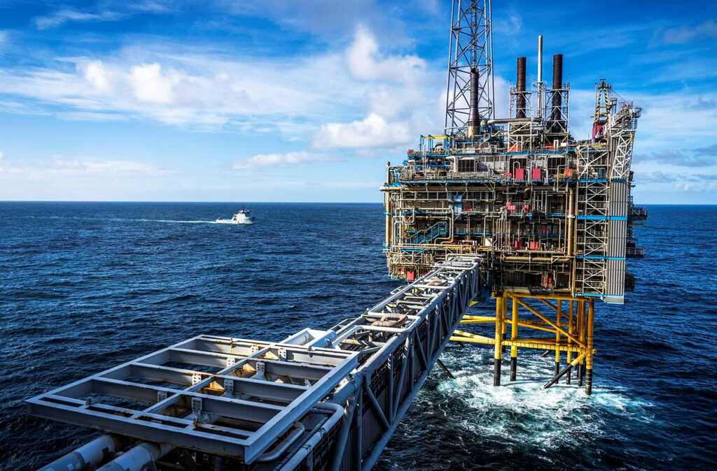 PELA PRIMEIRA VEZ DESDE INÍCIO DE MARÇO PETRÓLEO BRENTE ESTÁ ABAIXO DE 80 DÓLARES