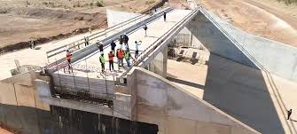 MINISTRO MÁRIO OLIVEIRA CONSTATA OBRAS DO DATACENTER DO GOVERNO