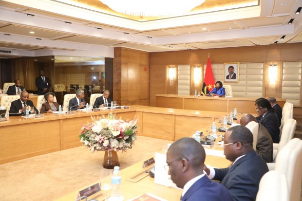 VICE-PRESIDENTE DA REPÚBLICA ORIENTA SESSÃO DO CONSELHO NACIONAL DE VIAÇÃO