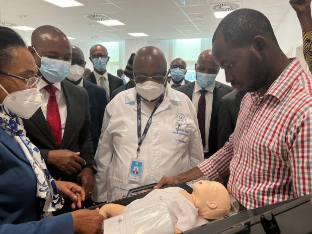 ANGOLA E RUANDA ALARGAM COOPERAÇÃO NA SAÚDE